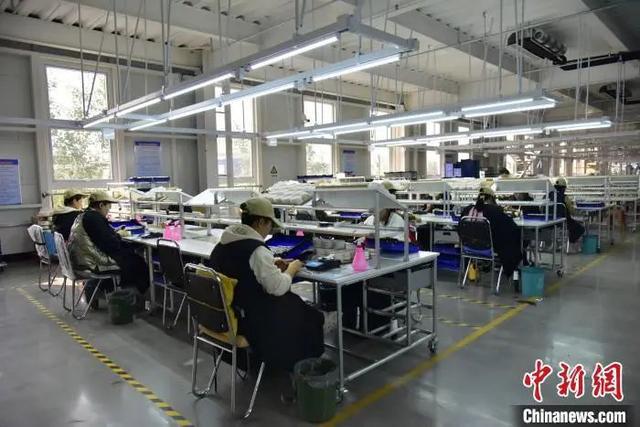 真有“两把刷子”！冰球突破豪华版沧州(图4)